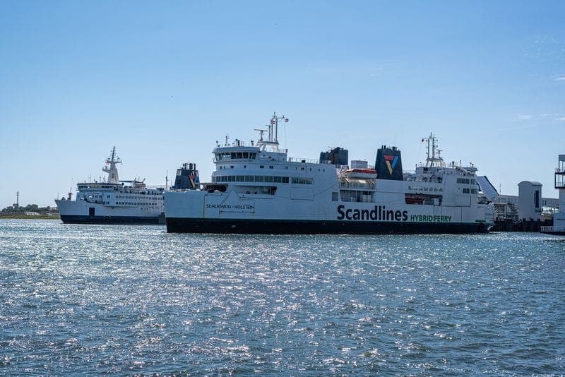 Maritim eingerichtetes Zimmer im Hus Seeblick
